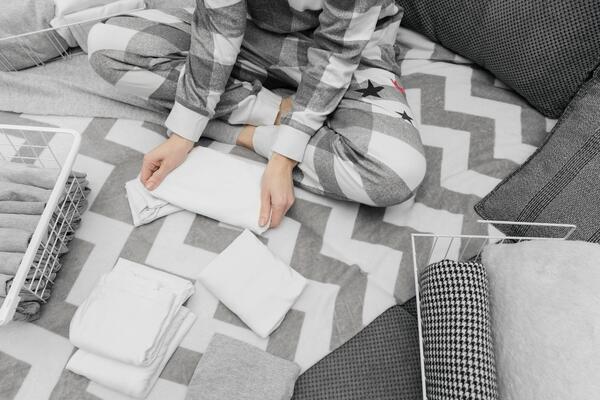 Transform your dorm room with contact paper: 8 luxury hacks under $30
