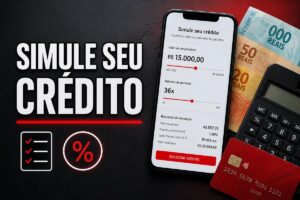 Tela de celular com simulação de crédito, ao lado de notas de reais, cartão e calculadora, sobre fundo escuro com a frase 'Simule seu crédito'.